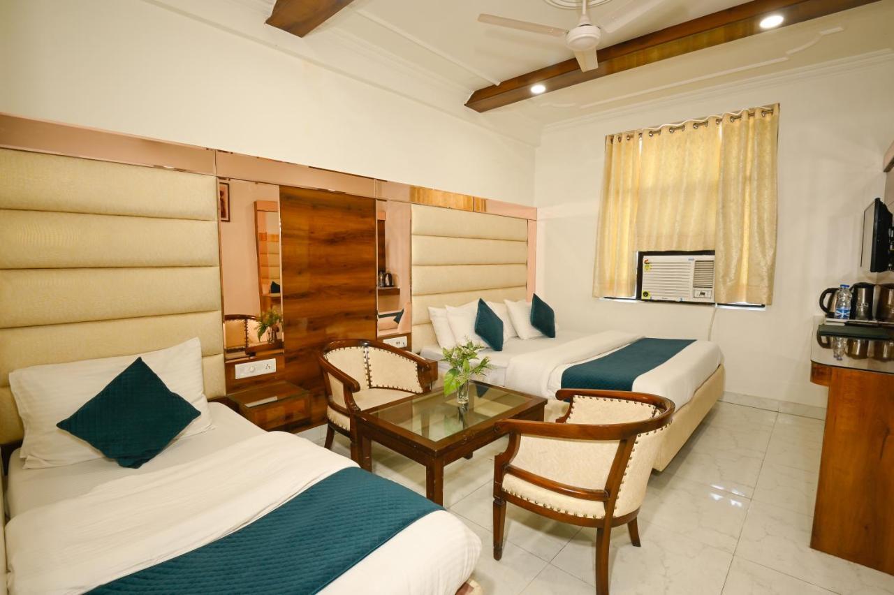 Hotel Baba Deluxe Near New Delhi Railway Station And City Center -By Rcg Hotels Exterior foto