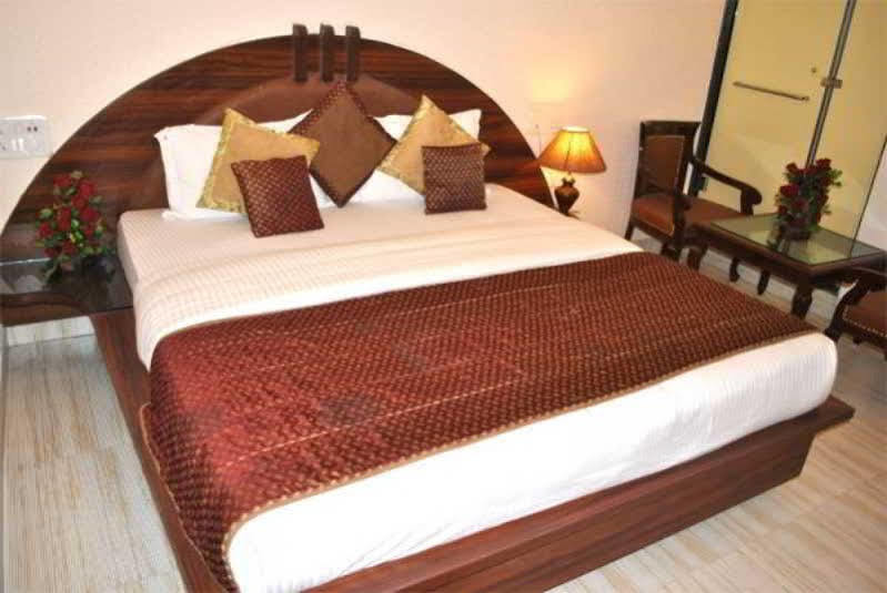 Hotel Baba Deluxe Near New Delhi Railway Station And City Center -By Rcg Hotels Exterior foto